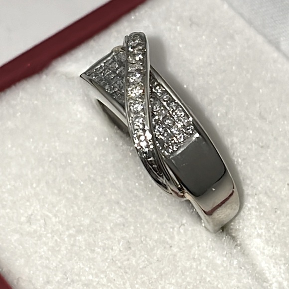 Solid Stamp 10K White Gold Natural Diamond Modern Crossover Band Ring (not 14K ) - Picture 4 of 16